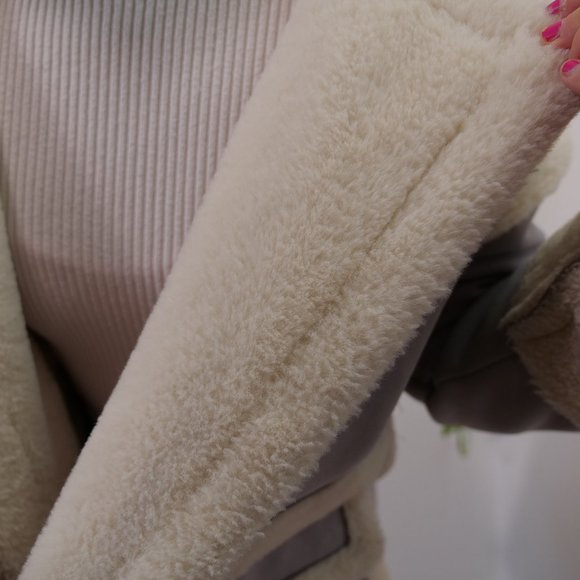 Colorblock pastel blue faux fur coat. Size: US S/XS Very soft and warm - Picture 6 of 14